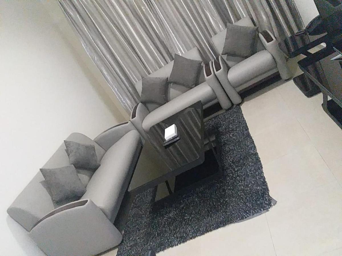 Reef Hotel Aparts Ajman Bagian luar foto