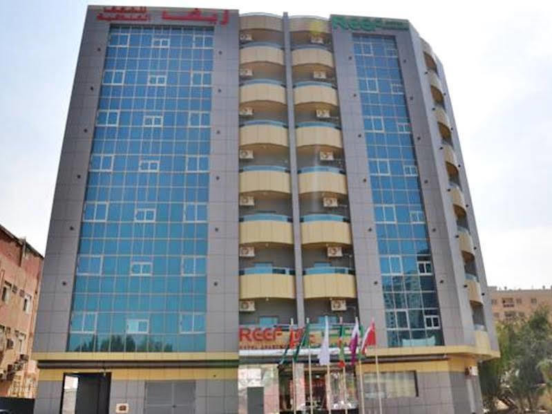 Reef Hotel Aparts Ajman Bagian luar foto