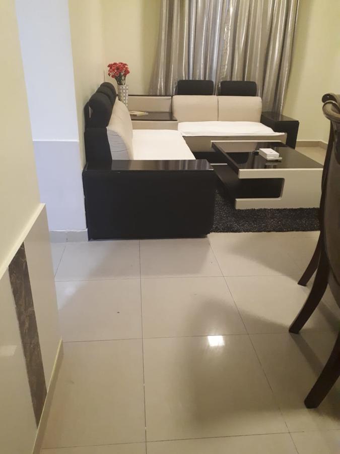 Reef Hotel Aparts Ajman Bagian luar foto